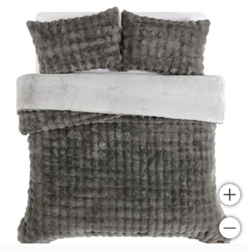 FRYE 3-piece Faux Fur Comforter Set, New King